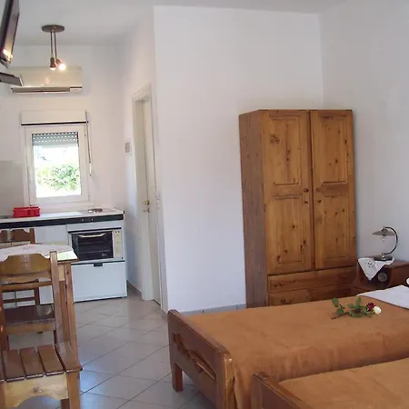 公寓 Leonidas 萨米